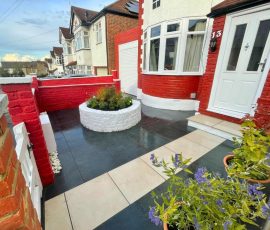 Full Front Garden Makeover
Porcelain Paving