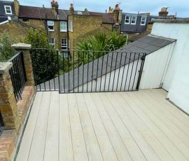 Millboard Decking
Smoke Oak